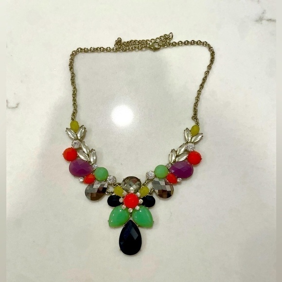 Statement Necklace - Picture 1 of 3